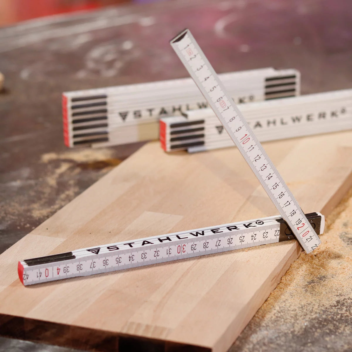 STAHLWERK Zollstock 1 Meter präziser Holz-Gliedermaßstab | Meterstab | Maßstab | Maßband | Metermaß mit gut ablesbaren metrischen Ziffern