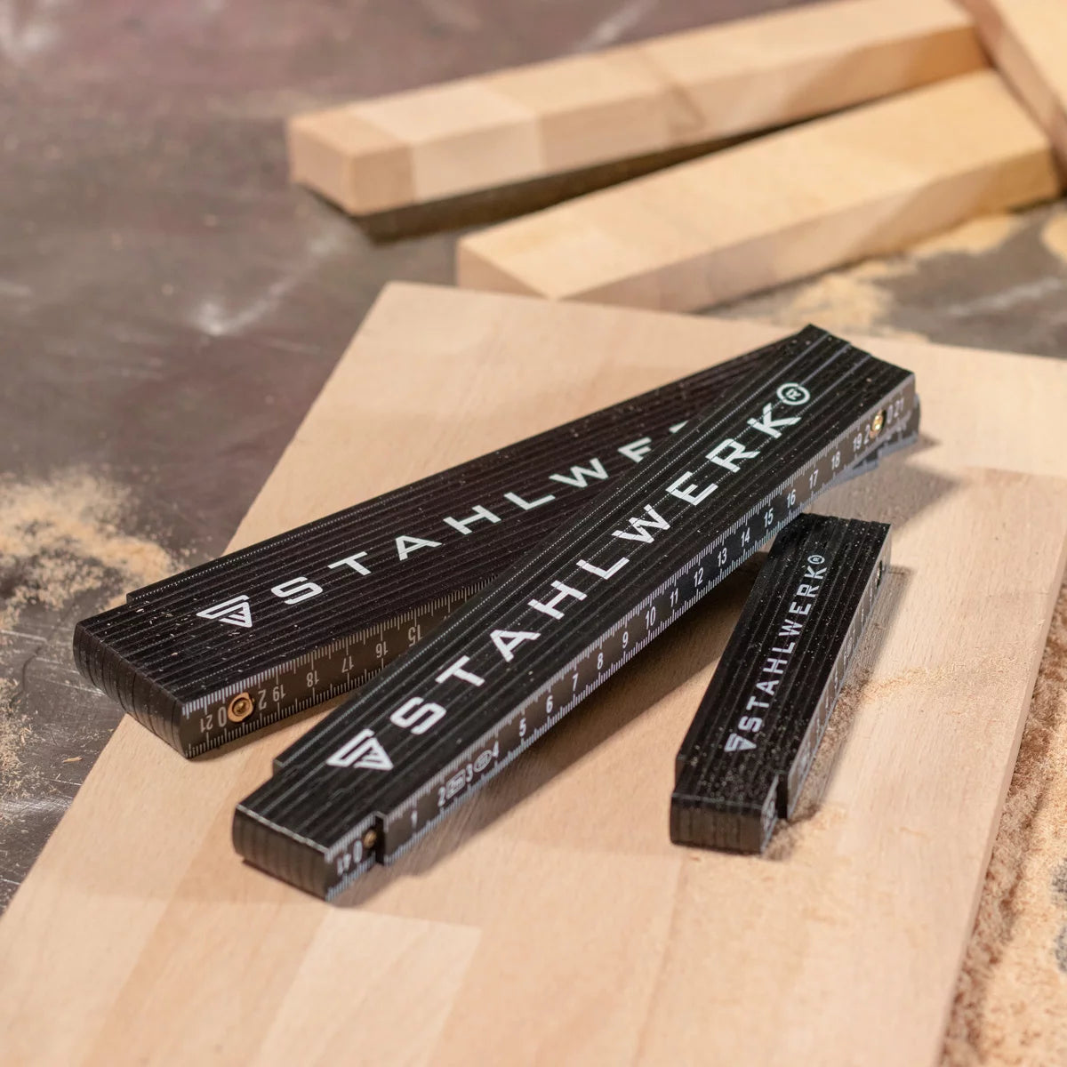 STAHLWERK Zollstock 1 Meter präziser Kunststoff-Gliedermaßstab | Meterstab | Maßstab | Maßband | Metermaß mit gut ablesbaren metrischen Ziffern