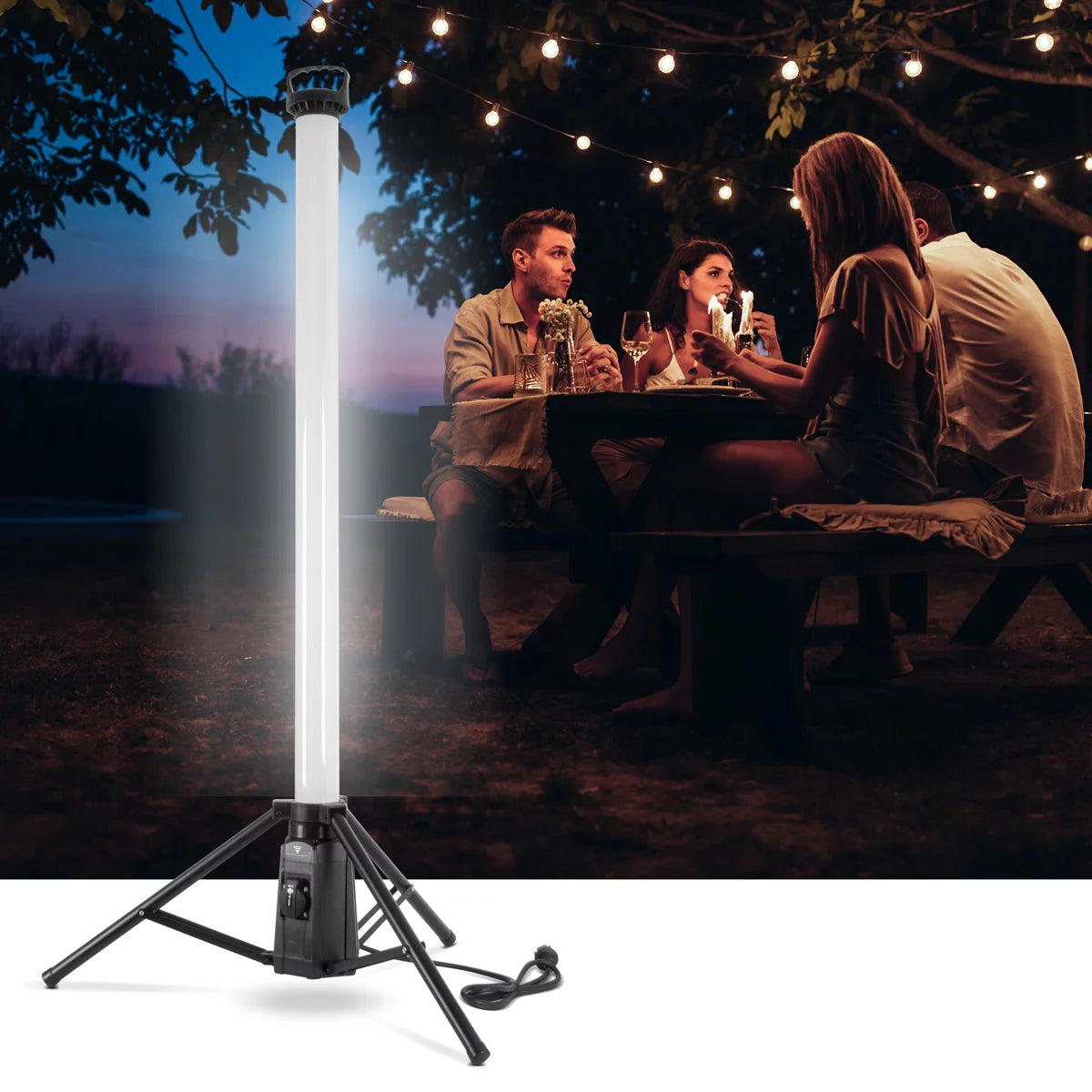 STAHLWERK Projecteur de chantier à LED 360° TBS-100 ST | 100 watts | 7 500 lumens | Couleur lumière du jour 5 000 K | IP44 | Prise supplémentaire 230 V | Lampe de travail LED robuste