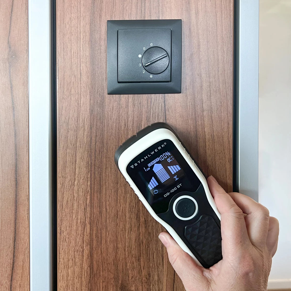 Stahlwerk Location device OG-100 ST wall scanner, metal detector, cable searcher, bolzendecarte, cable search device, wall detector for the locations of power lines, metal objects or bars in wall and ceiling