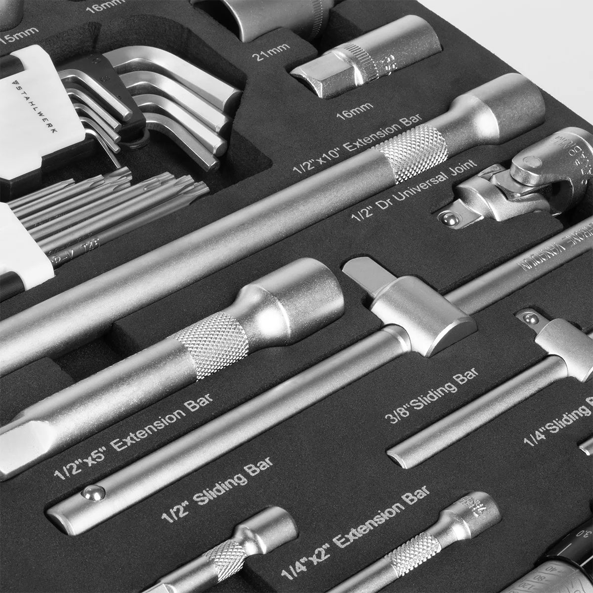 Steelworks 186-part bit and socket key set in a workshop car insert | High quality CRV tool | 3/8 ", 1/2" and 1/4 "Ratchet, bit and socket key set | with torque wrench 20-210 Nm