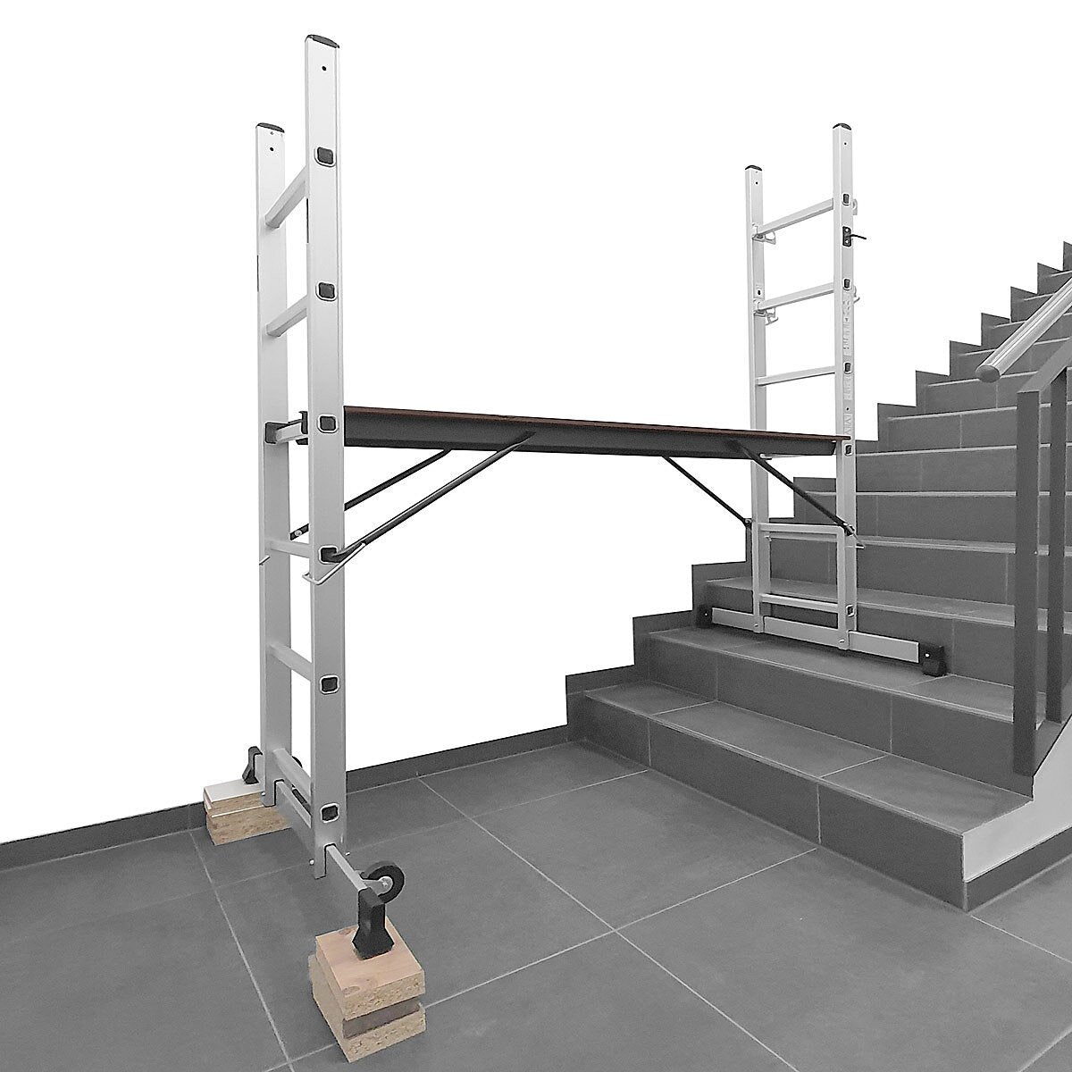 STAHLWERK Leitergerüst LG-270 ST 150 kg Tragkraft, 3 in 1 Mehrzweckleiter / Aluminium Klappleiter / Arbeitsgerüst / Arbeitsplattform / Gerüst mit rutschfesten Sprossen inklusive 7 Jahre Hersteller-Garantie