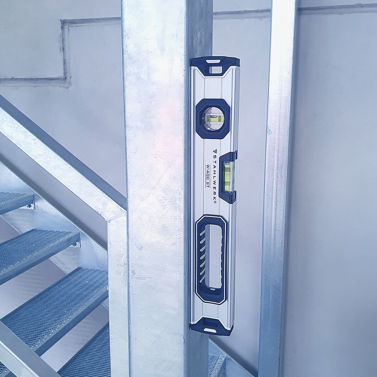 Échelle d'eau en acier W-400 ST en aluminium avec une échelle directionnelle magnétique de longueur de 400 mm | Échelle de l'eau de l'aimant | Échelle d'eau en aluminium